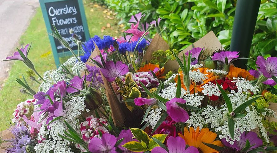 weekend-flowers-oversley-flowers